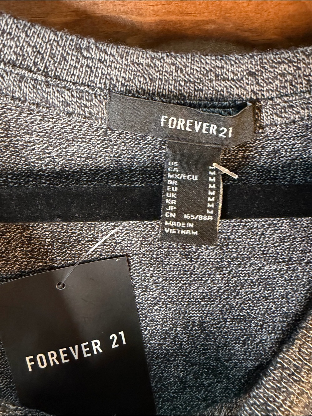 Forever 21 Heather Gray Short Sleeve Shift Dress T-Shirt Dress Size Medium 💕🖤 - Picture 2 of 7